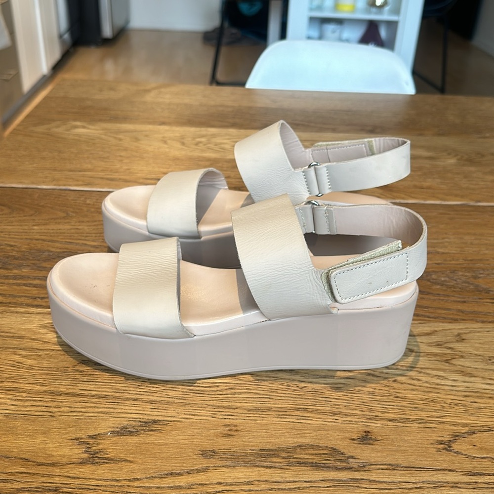 Steve Madden Platform Sandals - Picture 2 of 5